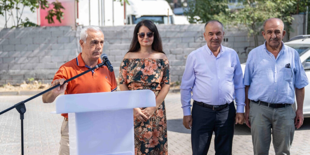 Bornova’da kadınlar bostanda buluştu