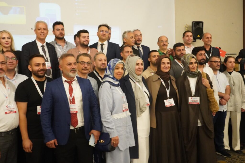 HEKİMSEN’de güven tazelendi, Adil Kurban yeniden seçildi: Başladığımız işi yarım bırakmayacağız