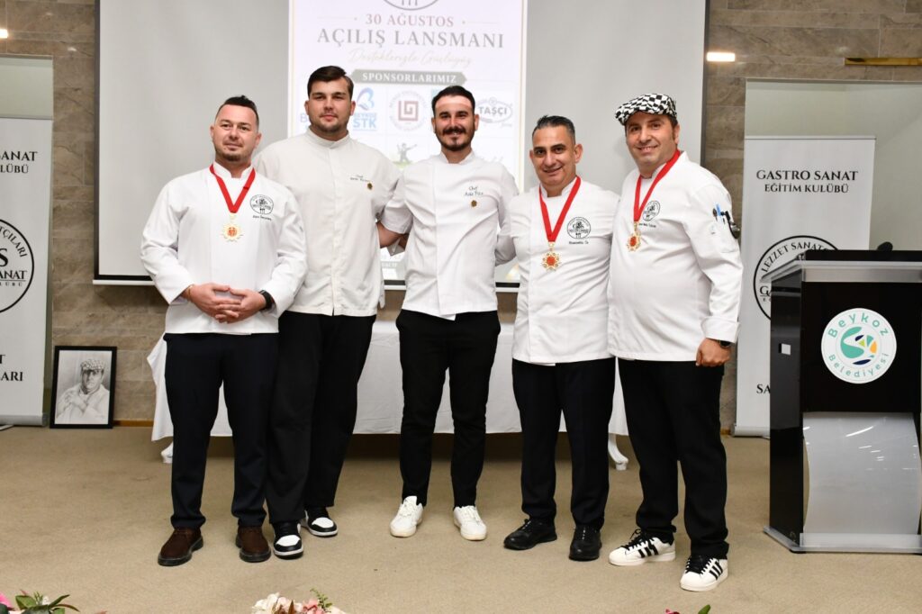 Gastro Sanat Eğitim Kulübü, Zafer Bayramı’nda Kavacık’ta kapılarını açtı