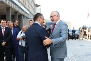 Çalışma ve Sosyal Güvenlik Bakanı Vedat Işıkhan'dan Zonguldak Valiliği’ne ziyaret