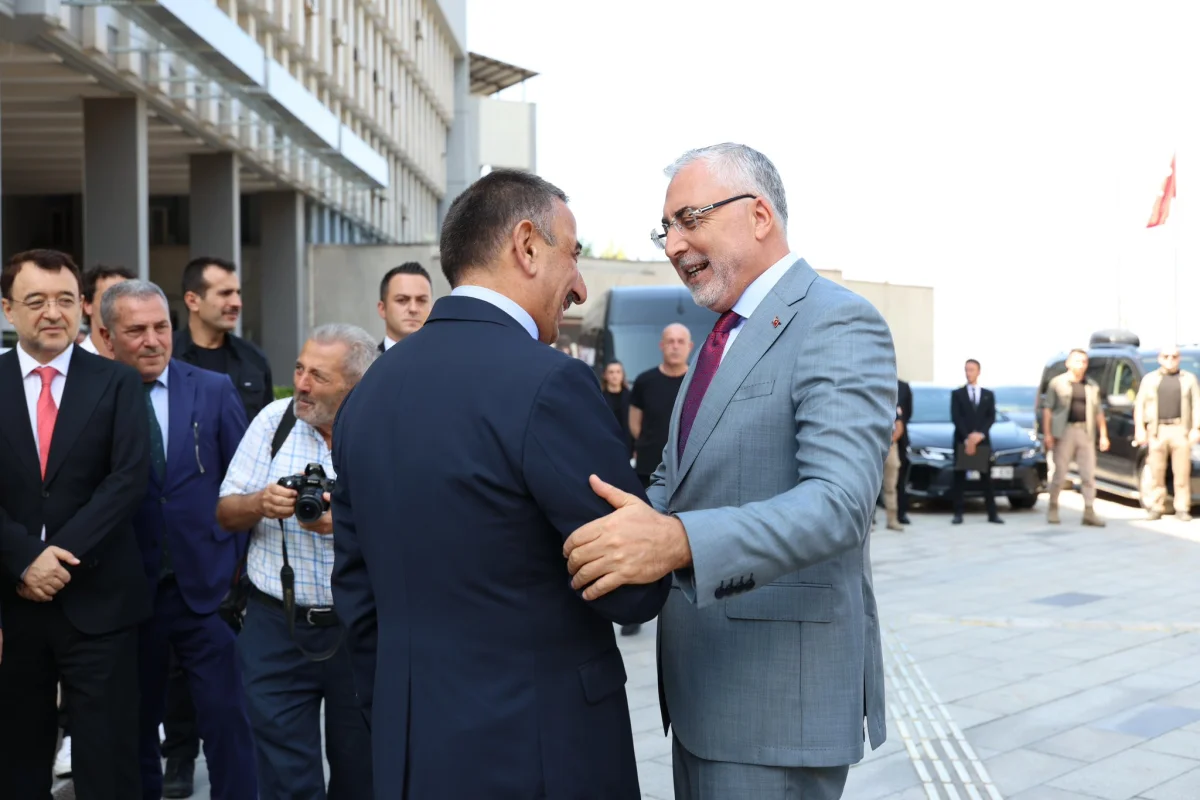 Çalışma ve Sosyal Güvenlik Bakanı Vedat Işıkhan'dan Zonguldak Valiliği’ne ziyaret