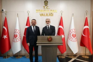 Eski Bakan Taner Yıldız, Zonguldak Valisi Hacıbektaşoğlu’nu ziyaret etti