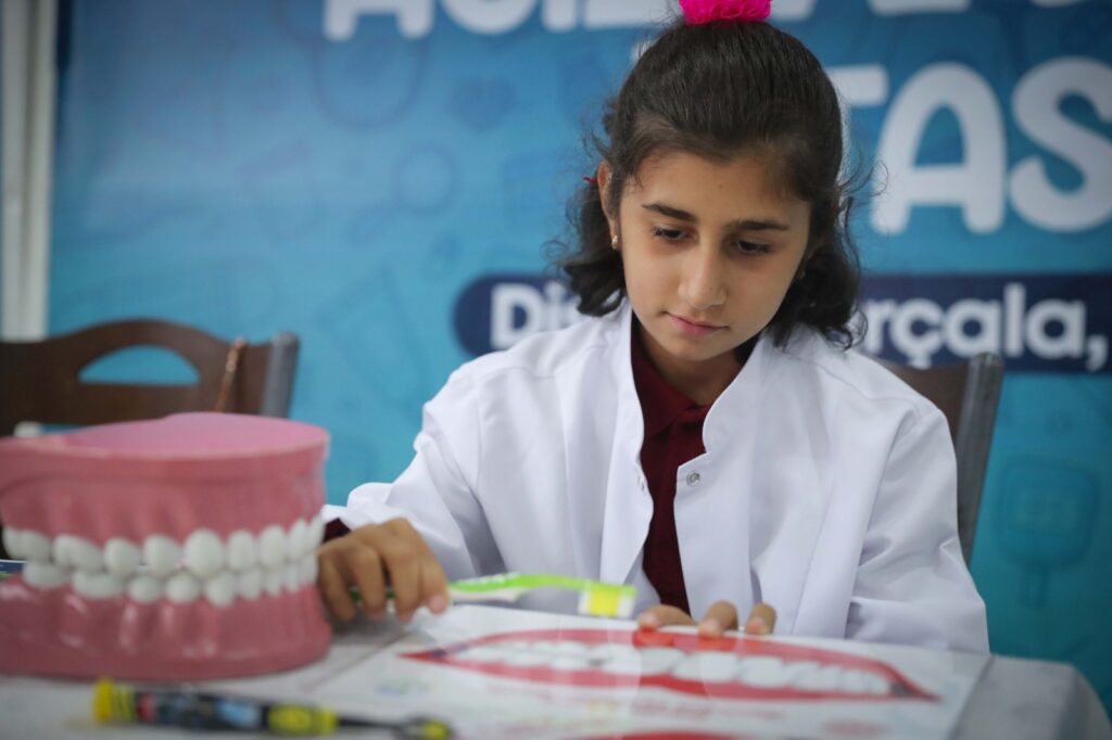 Ankara’da İşitme Engelli 100 Öğrenci Sağlık Elçisi Oldu