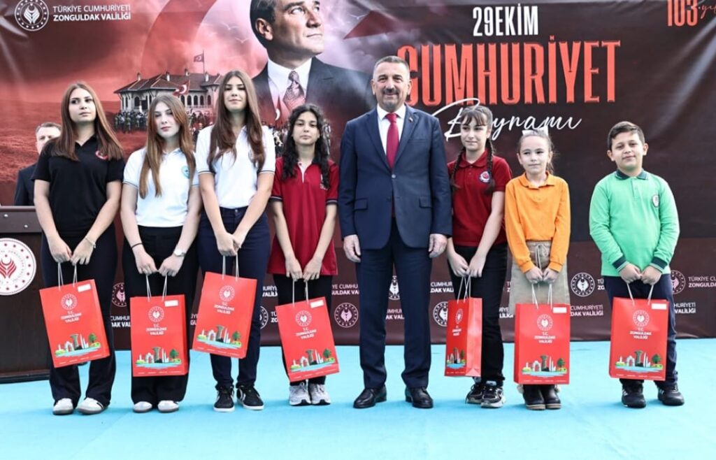 Zonguldak'ta Cumhuriyetimizin 103. Yılı büyük bir coşkuyla kutlandı