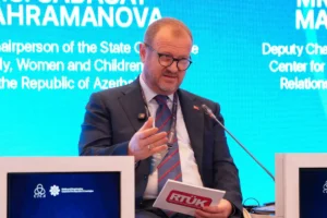 RTÜK Başkanı Daniş’ten Bakü’de “Dijital Vatan” vurgusu